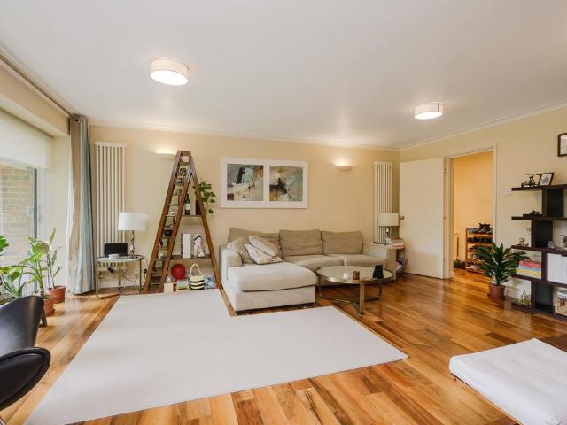 Flat for sale in London Borough of Merton, Greater London