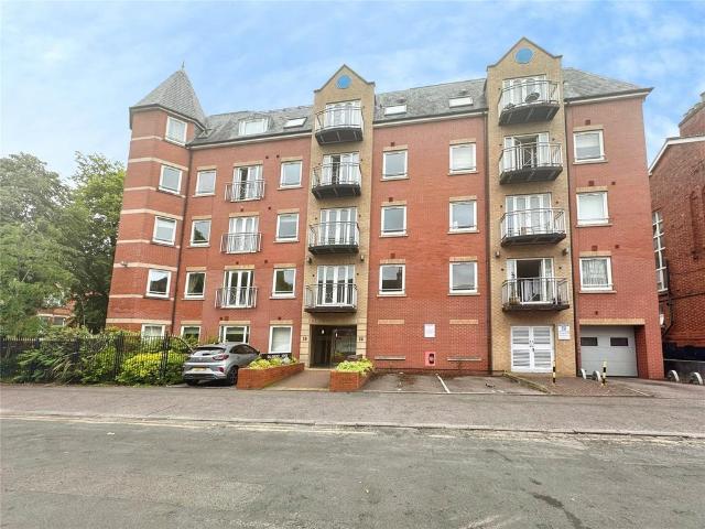 Flat for sale in Highfields, Old Wharf