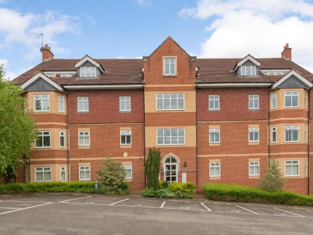 Flat for sale in Claughton, Oxton