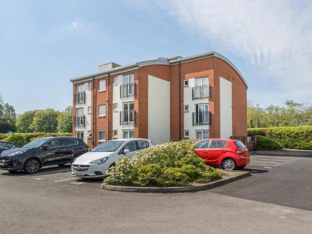 Flat for sale in Gorse Hill, Trafford Park