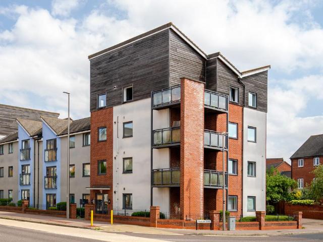 Flat for sale in Broughton Gate, Monkston Park