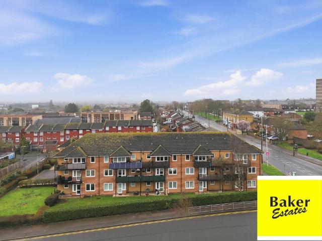 Flat for sale in Greater London
