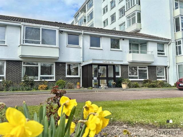Flat for sale in Upperton, Eastbourne