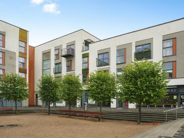 Flat for sale in Cheswick, Harry Stoke