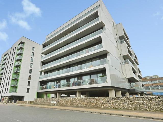 Flat for sale in East Bank, Norfolk