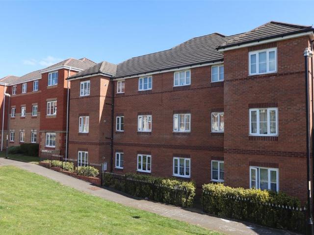 Flat for sale in Bloxwich, West Midlands