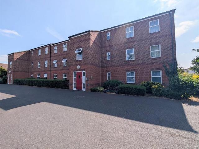Flat for sale in Alverton, East Midlands