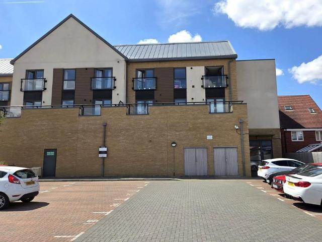 Flat for sale in Biggleswade, Bedfordshire