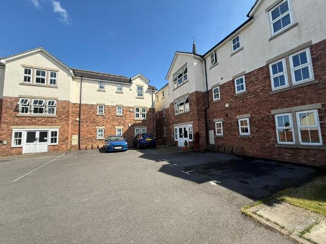 Flat for sale in Ormesby, Normanby