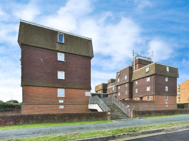 Flat for sale in Peacehaven, Iford