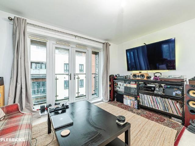 Flat for sale in Brookvale, Basingstoke and Deane