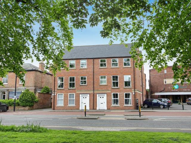 Flat for sale in Northallerton, North Yorkshire