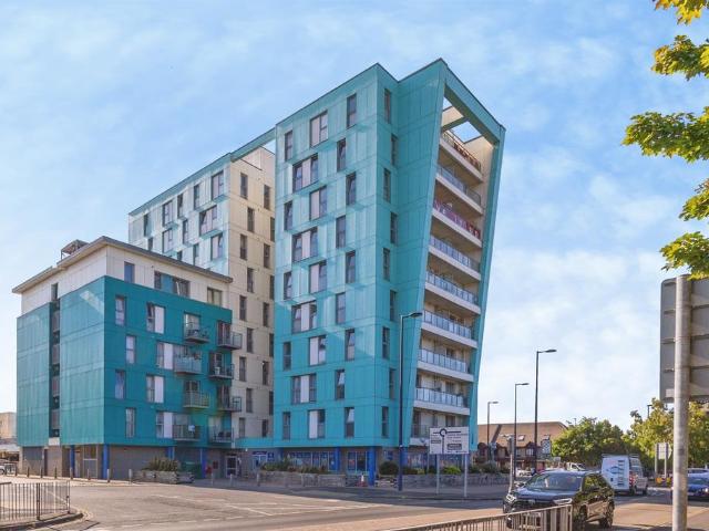 Flat for sale in Fratton, City Of Portsmouth