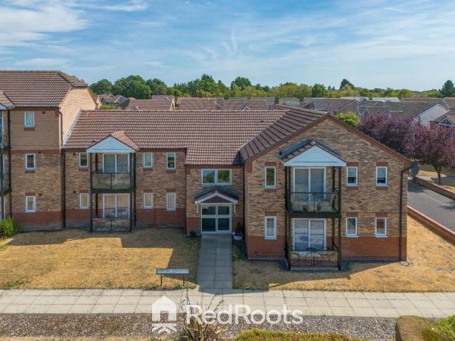 Flat for sale in Lakeside, South Yorkshire