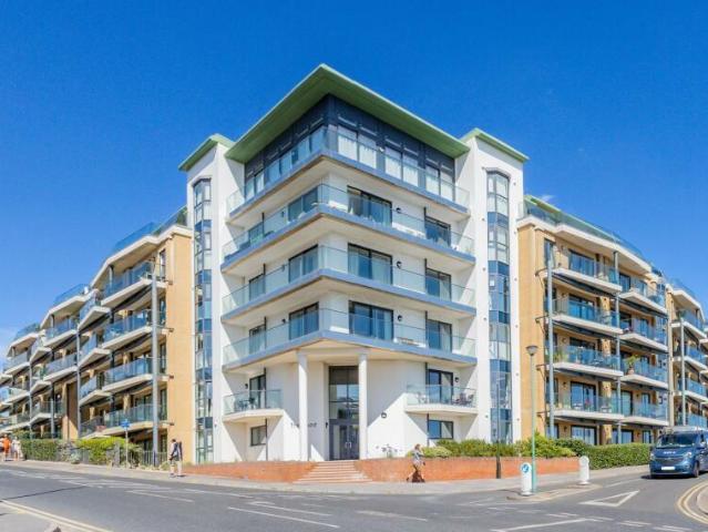 Flat for sale in Boscombe, Bournemouth