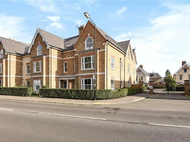 Flat for sale in Clewer Village, Windsor