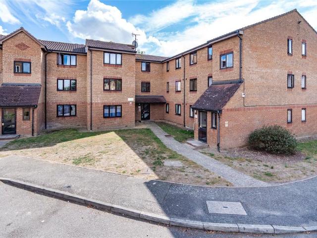 Flat for sale in Dagenham, Isle Of Man