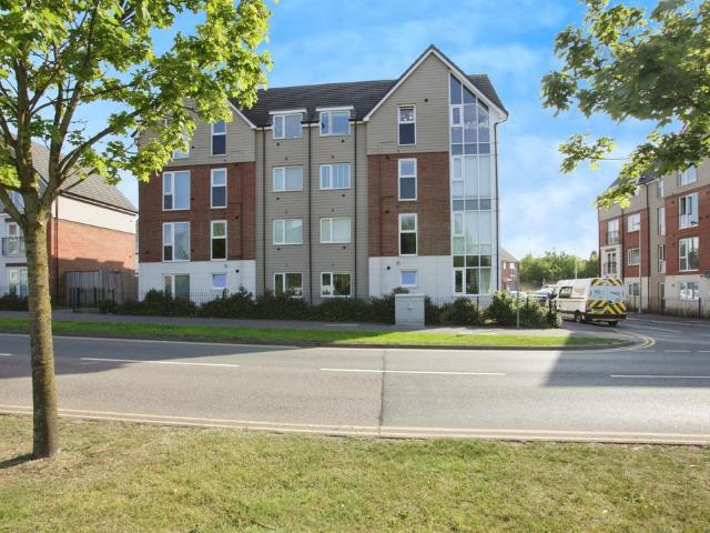 Flat for sale in Brownsover, Rugby