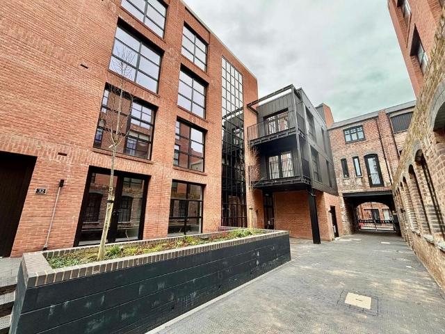 Flat for sale in Jewellery Quarter, West Midlands
