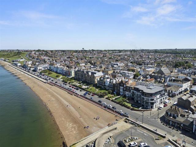 Flat for sale in Mickleburgh Hill, The Bridge