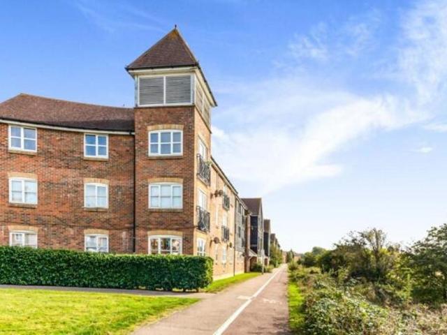 Flat for sale in Bridgefield, Kent