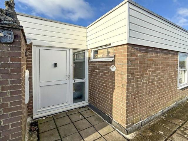 Flat for sale in Wick, Clapham