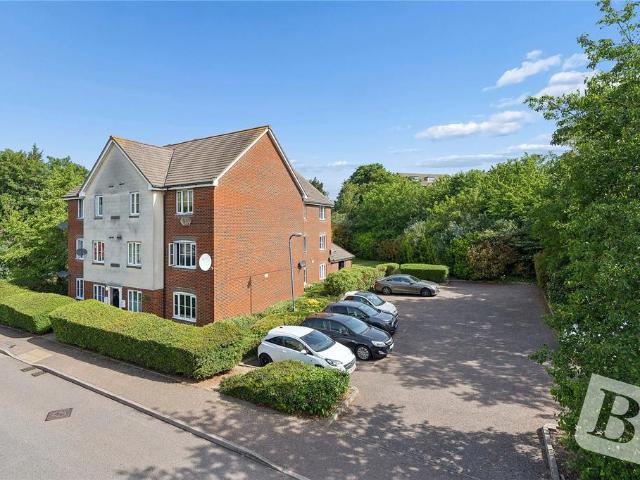 Flat for sale in Hamerton, Kent