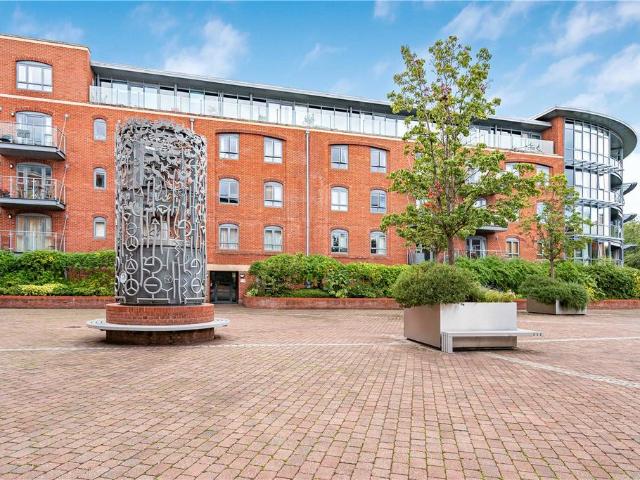 Flat for sale in Osney, Oxford