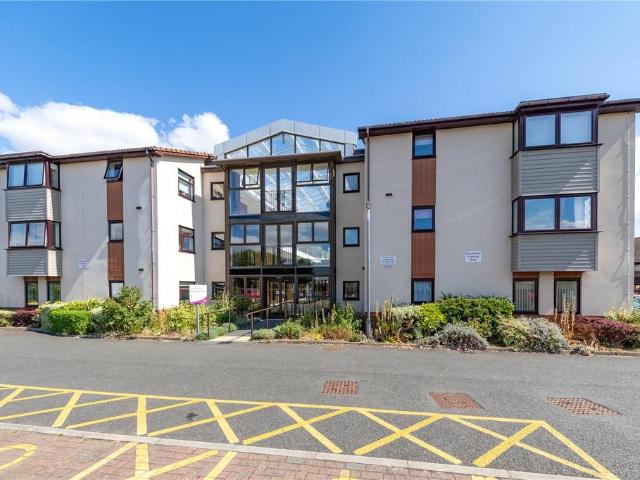 Flat for sale in Green Park, Milton Keynes