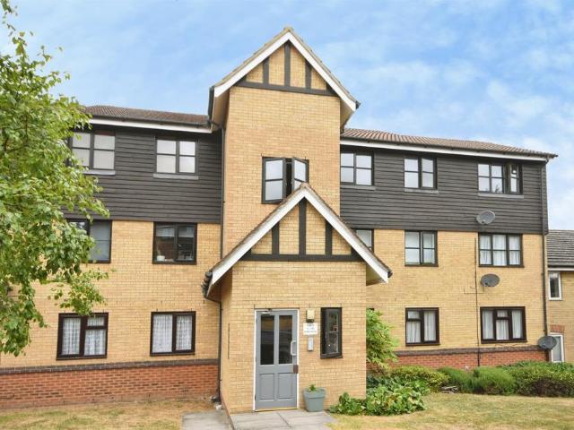 Flat for sale in Pleasant Valley, Duton Hill