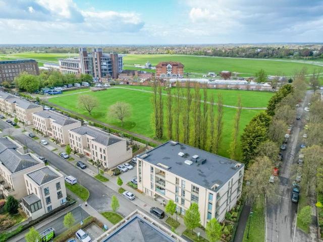 Flat for sale in High Field, York
