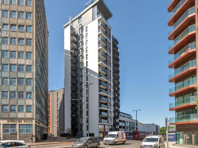 Flat for sale in Callis Yard, Greater London