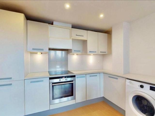 Flat for sale in Rotherhithe, Isle Of Man