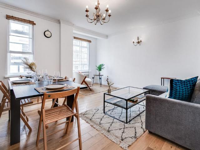 Flat for sale in Kensal Town, Bayswater