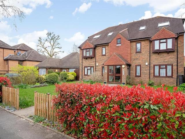 Flat for sale in Wallington, Greater London