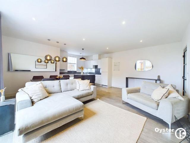 Flat for sale in High Barnet, Isle Of Man