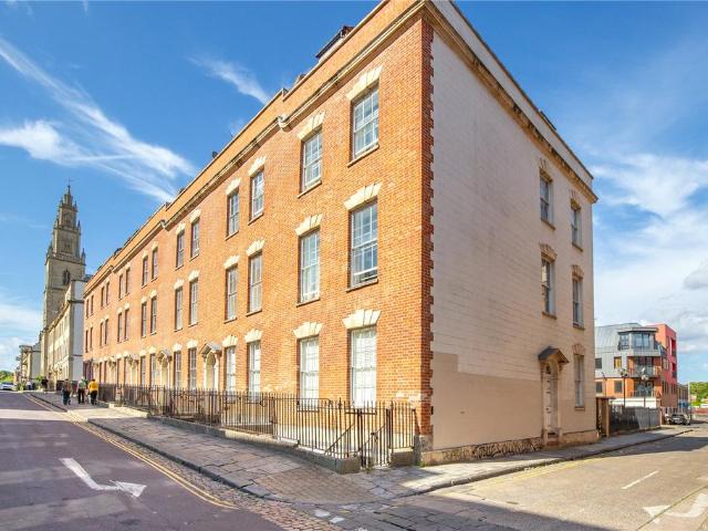 Flat for sale in Feckenham, City Of Bristol