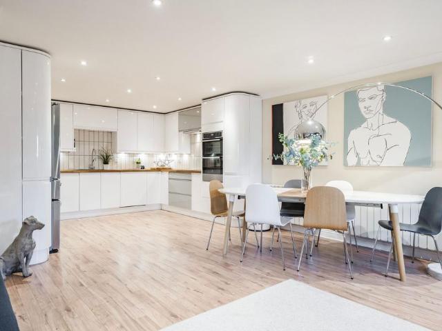 Flat for sale in Eastbridge, Suffolk
