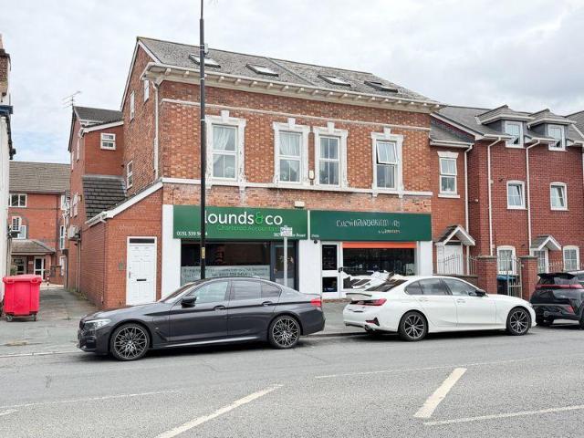 Flat for sale in Rossmore, Cheshire