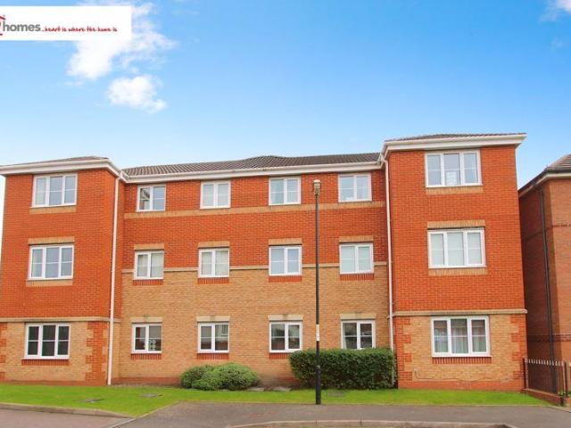 Flat for sale in Walsall, Ryecroft