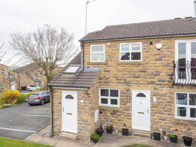 Flat for sale in Pudsey, Isle Of Man