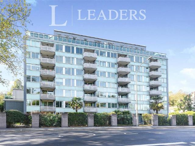 Flat for sale in Brighton & Hove