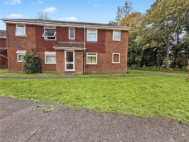 Flat for sale in Basingstoke, Basingstoke and Deane