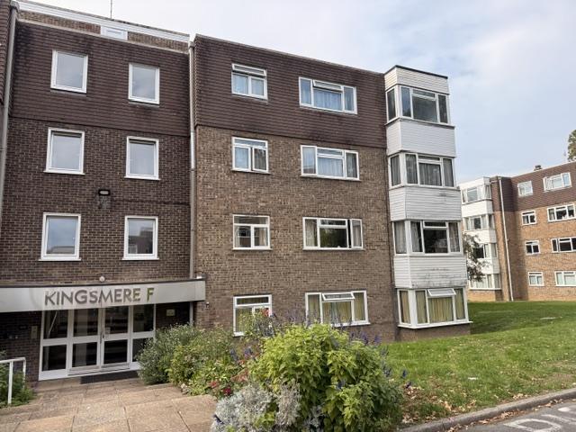 Flat for sale in Hollingbury, Brighton