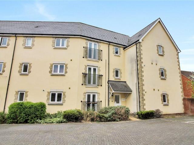 Flat for sale in Redhouse, Abbey Mead