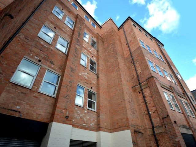 Flat for sale in Black Friars, Old Wharf