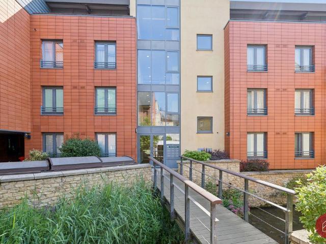 Flat for sale in St Thomas', The Slade