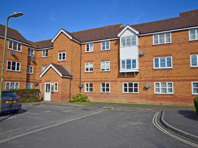 Flat for sale in North Town, Aldershot