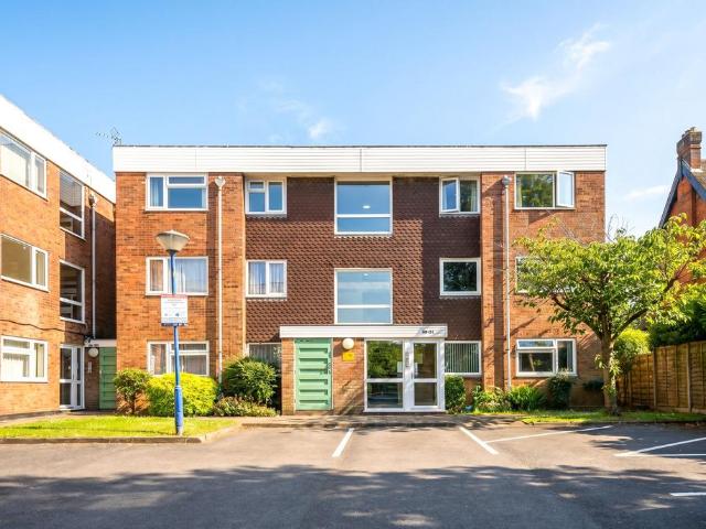 Flat for sale in Olton, West Midlands