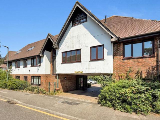 Flat for sale in Gillingham